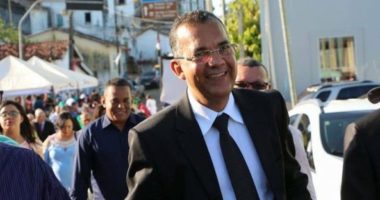 Artigo: Prefeito de Cairu recebe multa milionária