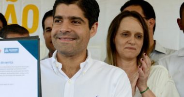 Artigo: Caixa 2: TRE-BA absolve Neto de acusação