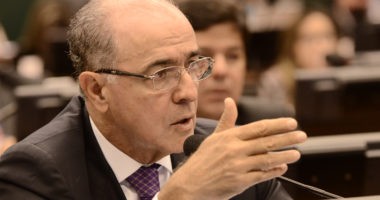 Artigo: Aleluia critica protesto pró-Lula na sede da TV Bahia