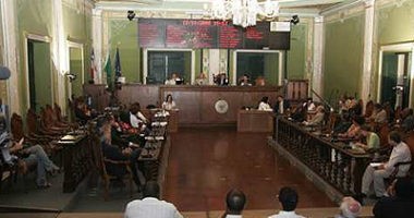 Artigo: CMS deve pagar R$ 600 mil com 13º salário de vereadores
