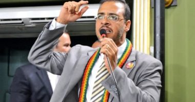 Artigo: Fora da base, deputado coloca data para anuncio de candidatura do PSOL