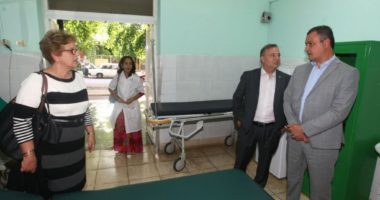 Artigo: Rui fecha convênio com Faculdade de Medicina Cubana