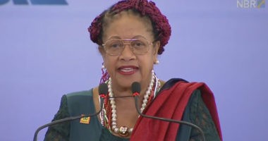 Artigo: Luislinda desiste de representar o Brasil na Suíça