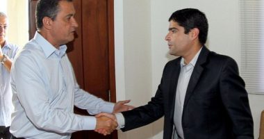 Artigo: Neto e Rui vão se reunir esta semana para definir volta às aulas presenciais