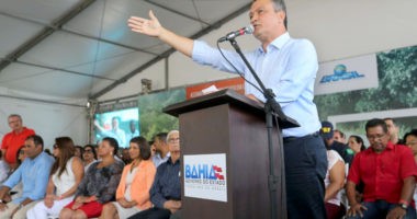 Artigo: Rui sobe o tom contra seus opositores: “Vão tomar uma balaiada”