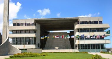 Artigo: Oposição quer CPI contra Wagner