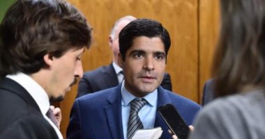 Artigo: “A imprensa está com essa conversa”, afirma Neto sobre saída de Reis para o PP