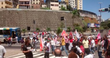 Artigo: Lulistas travam Salvador