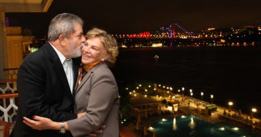 Artigo: Lula pretende participar de missa em homenagem a Marisa