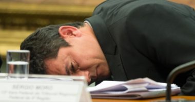 Artigo: Personalidades pedem que STF julgue Moro por parcialidade nos casos contra Lula