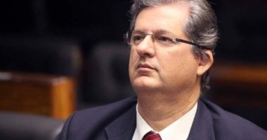 Artigo: Neto confirma Jutahy para o Senado mas faz segredo sobre segundo nome