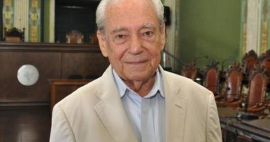 Artigo: Ex-governador Waldir Pires pode ganhar homenagem em Camaçari