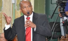 Artigo: Vereador critica promotora do MP