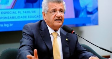 Artigo: No Twitter, Bacelar diz que DEM faz parte do ‘Centrão’