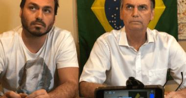 Artigo: Carlos Bolsonaro quebra o silêncio e comenta sobre resultados das eleições