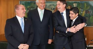 Artigo: A foto de Neto e Bolsonaro