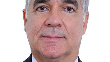 Artigo: Zé Neto larga na frente