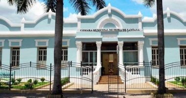 Artigo: Vereadores de Feira querem aumentar número cadeiras na Câmara