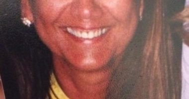 Artigo: ACM Neto nomeia mãe de deputado para seu gabinete