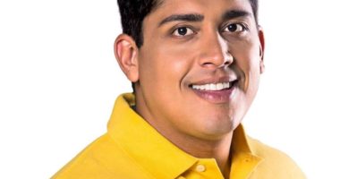 Artigo: Sidninho crava candidatura de Bacelar