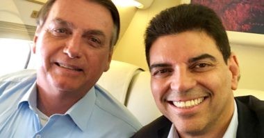 Artigo: Cajado quer ir ao Vaticano