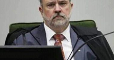 Artigo: Aras se reúne com senadores da oposição