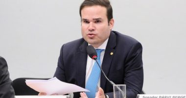 Artigo: Cacá Leão balança pela vice de Olívia