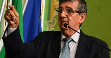 Artigo: Sérgio Nogueira se revolta com fim da sessão