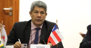 Artigo: Secretário de Educação divulga planejamento de volta às aulas na rede estadual