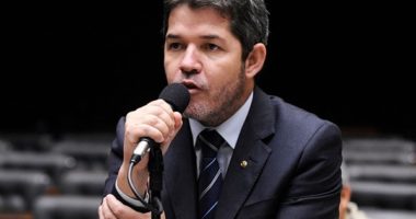 Artigo: Delegado Waldir já chamou Bahia de “lixo”