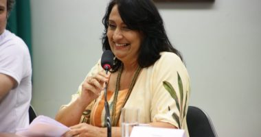 Artigo: Prefeitura sanciona lei de Ana Rita Tavares que multa agressores de animais