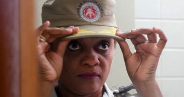 Artigo: Denice dispara contra aglomeração na Barra: “egoísmo”