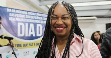 Artigo: Após ação do MP-BA, Olívia critica “descaso” de ACM Neto com transporte público