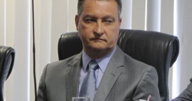 Artigo: Em vídeo a Rui Costa, servidora de Vitória da Conquista cobra EPIs