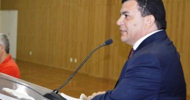 Artigo: A pedra no caminho de Paulo Bomfim