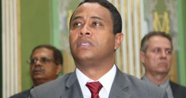 Artigo: Demetrio fará novo teste para coronavírus