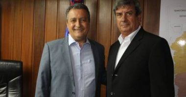 Artigo: Colbert coloca Parque de Feira à disposição para eventos agropecuários do Estado