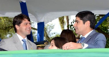 Artigo: Paulo Câmara ignora ordem e segue falando de respiradores