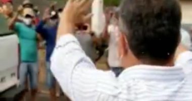 Artigo: Rui provoca aglomeração em inauguração de asfalto no interior