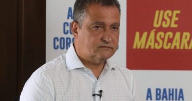 Artigo: Conversas com a Rússia por acordo sobre vacina rendeu críticas a Rui nesta semana