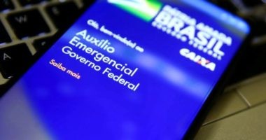 Artigo: Auxílio emergencial é única fonte de renda de 36% dos beneficiados, diz Datafolha