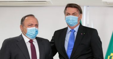 Artigo: Planalto planeja cerimônia de vacinação contra a Covid-19 no dia 19