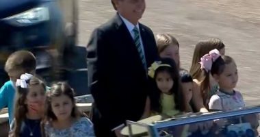 Artigo: Após desfilar sem máscara ao lado de crianças, Bolsonaro é acionado pelo Conselho Tutelar