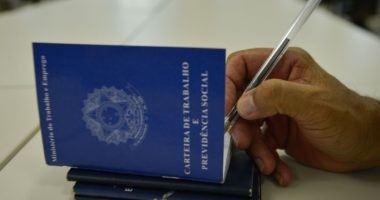 Artigo: SIMM e SIMM MULHER oferecem 53 vagas de emprego para esta segunda-feira (21)