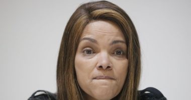 Artigo: Câmara dos Deputados cassa mandato de Flordelis