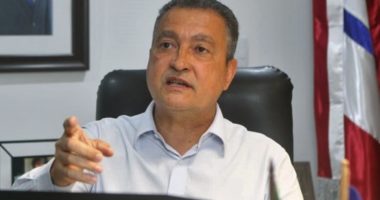 Artigo: Rui comemora queda de números da Covid na Bahia