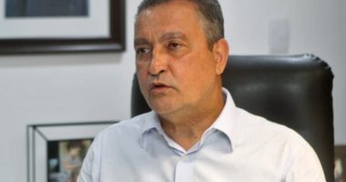 Artigo: “Não tem seringa suficiente no mundo para a vacina”, afirma Rui