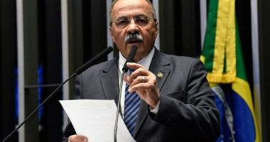 Artigo: Chico Rodrigues pede licença por 90 dias do cargo