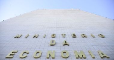 Artigo: Recadastramento de aposentados está suspenso até 30 de novembro