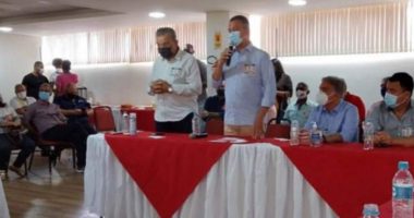 Artigo: Apoiando Zé Neto, Targino participa de evento ao lado de Rui em Feira de Santana